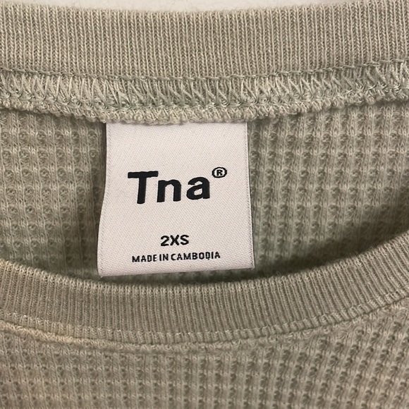 size 2xs waffle texture TNA long sleeve - Picture 3 of 4